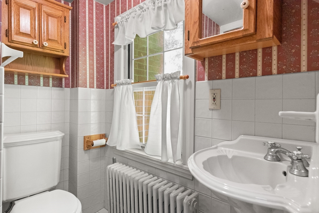 46 Stone Street Beverly, MA 01915 - Photo 24 of 37 Gallery Image 24