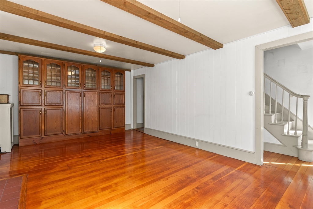 46 Stone Street Beverly, MA 01915 - Photo 6 of 37 Gallery Image 6