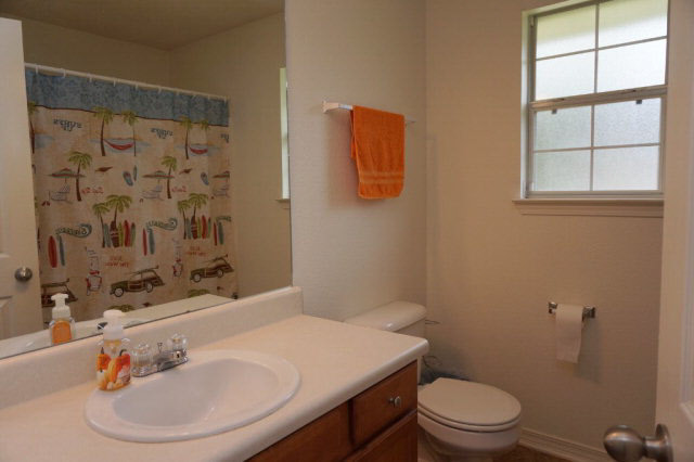 27810 Rileywood Drive Daphne, AL 36526 - Photo 11 of 16 Hall Bath