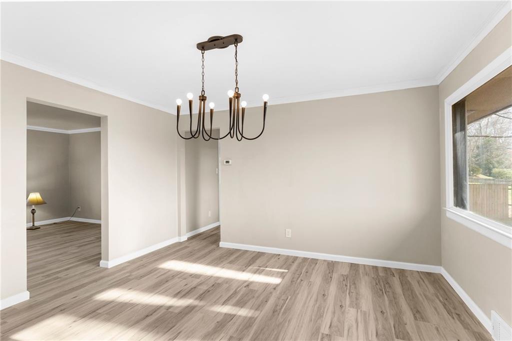 326 Frazier Drive New Castle, PA 16105 - Photo 10 of 32 Dining Room