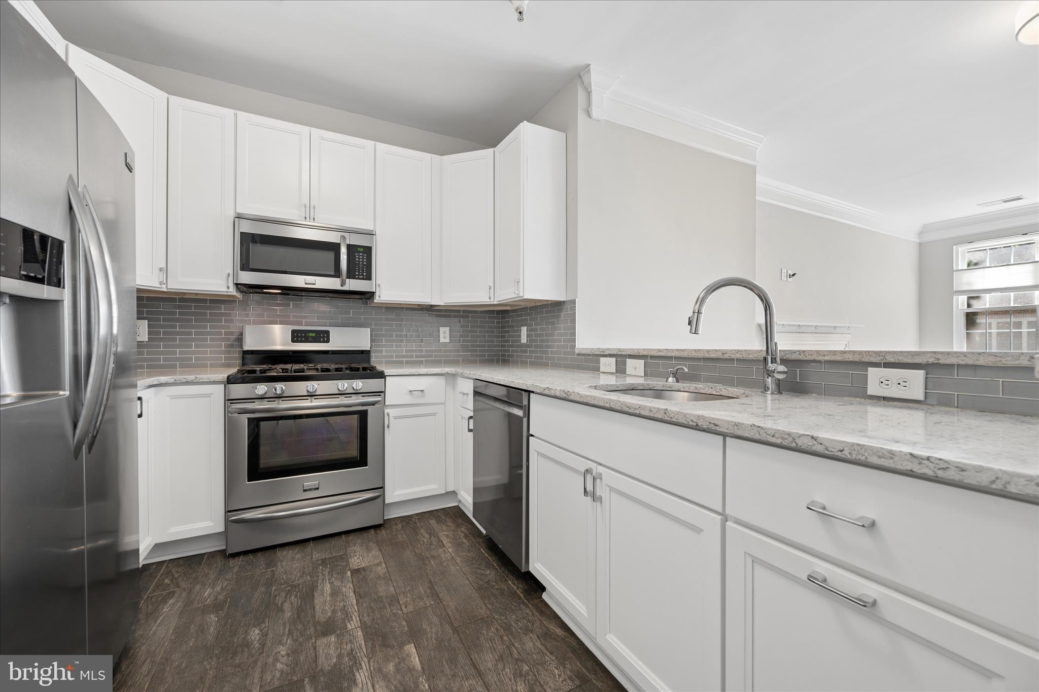 123 Bucksfield Road, Unit 123 Gaithersburg, MD 20878 - Photo 10 of 49 Kitchen