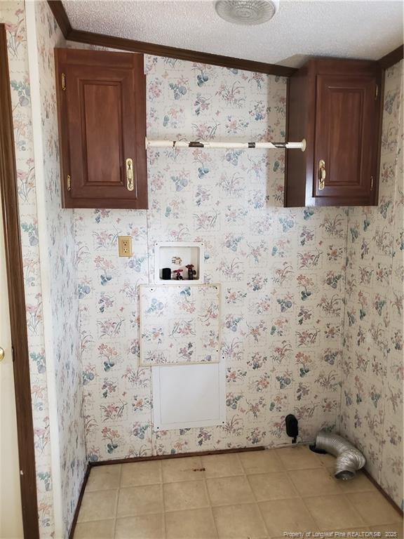 50 Old Forte Trail Spring Lake, NC 28390 - Photo 9 of 20 a bathroom with a shower