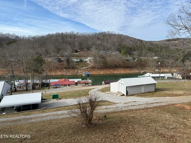 $299,999 | 210 Last Lz Lane, Speedwell, TN 37870
