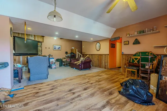 $299,999 | 210 Last Lz Lane, Speedwell, TN 37870