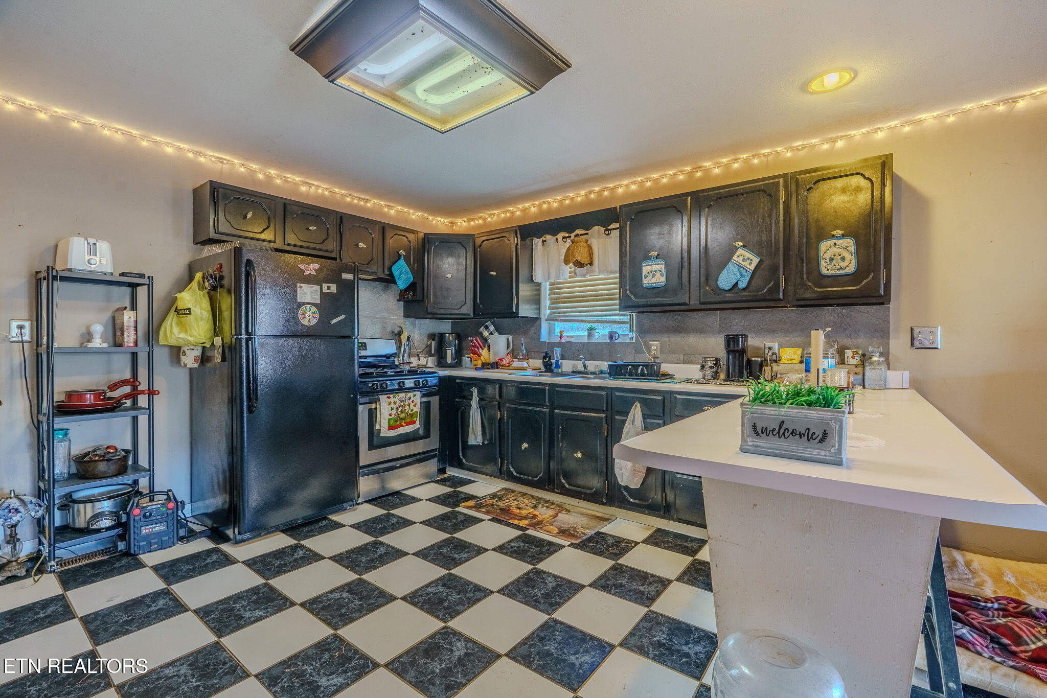 210 Last Lz Lane Speedwell, TN 37870 - Photo 9 of 28 1-web-or-mls-_DSC4010-HDR