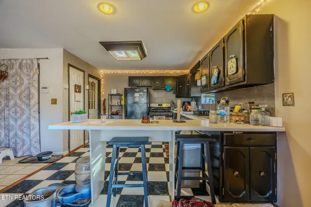 $299,999 | 210 Last Lz Lane, Speedwell, TN 37870