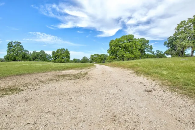 $3,499,000 | 1985 White Rock Road, Le Grand, CA 95333