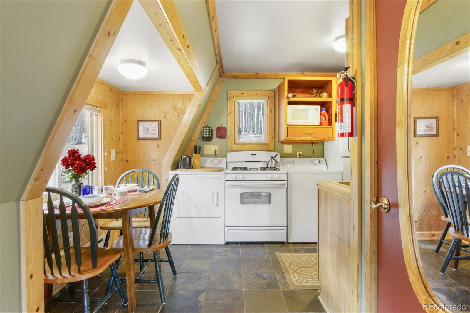 319 Deer Road Evergreen, CO 80439 - Photo 5 of 17 Gallery Image 5