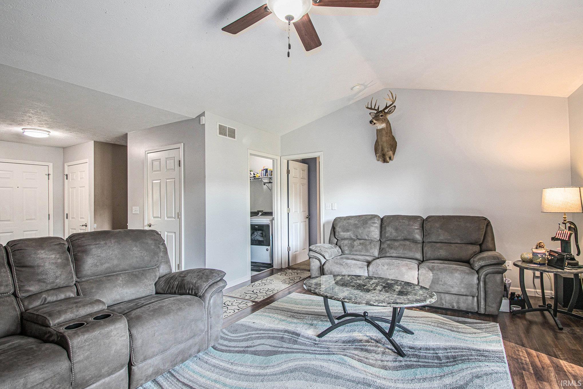 55368 Priem Road Elkhart, IN 46514 - Photo 5 of 27 Gallery Image 5