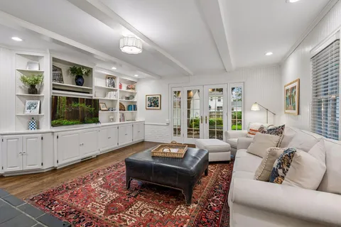 $1,100,000 | 5316 Kellogg Avenue, Edina, MN 55424