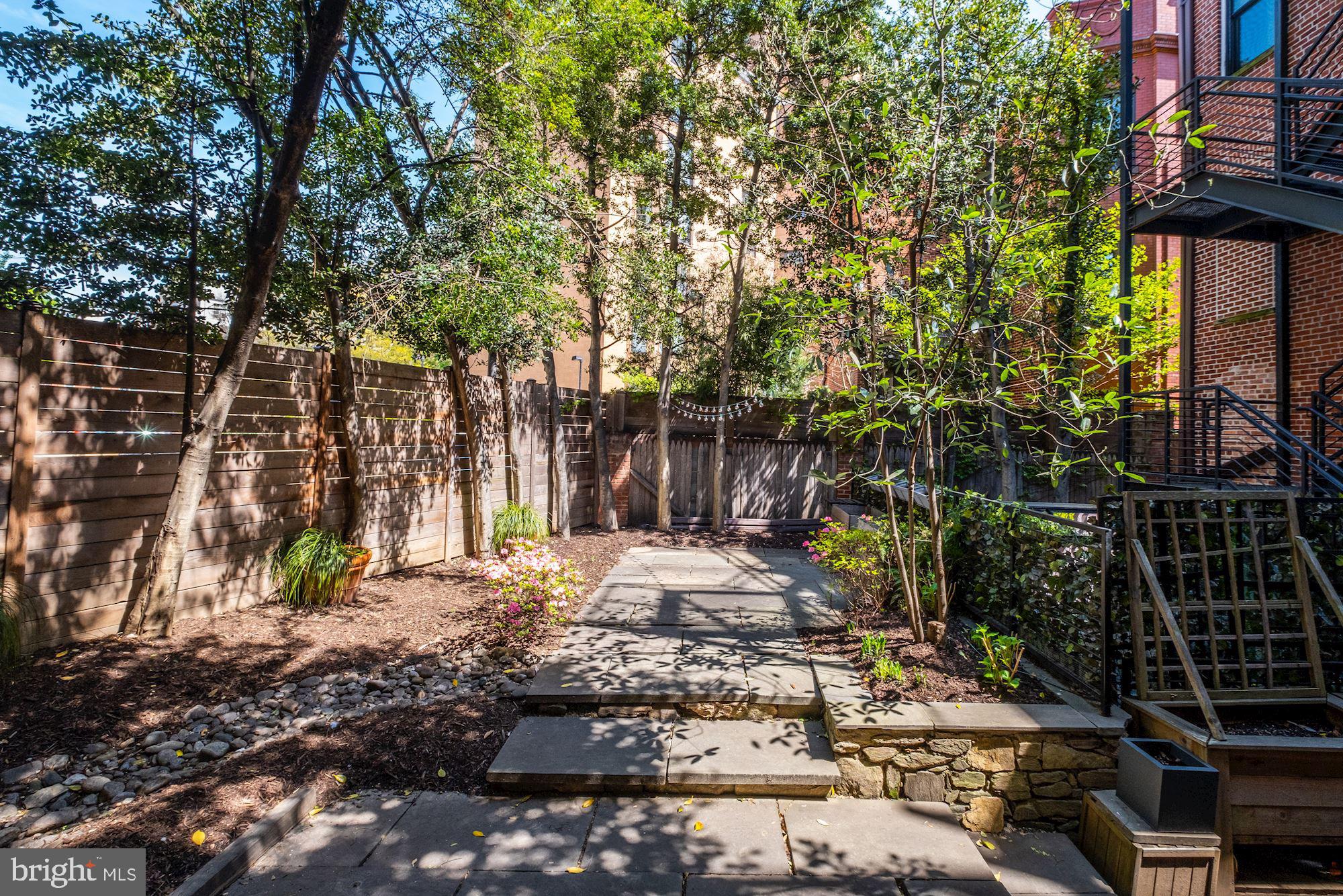 2009 Columbia Road Northwest, Unit 4 Washington, DC 20009 - Photo 17 of 18 Private yard