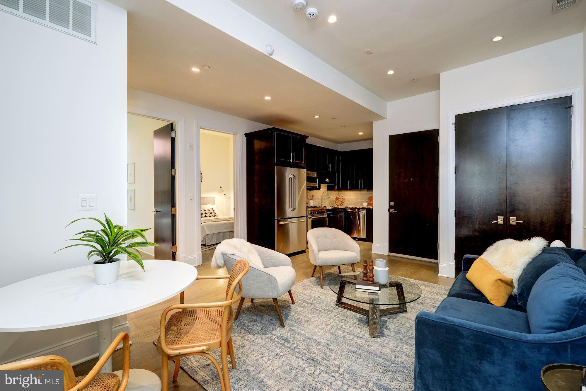 2009 Columbia Road Northwest, Unit 4 Washington, DC 20009 - Photo 6 of 18 Dining/living area