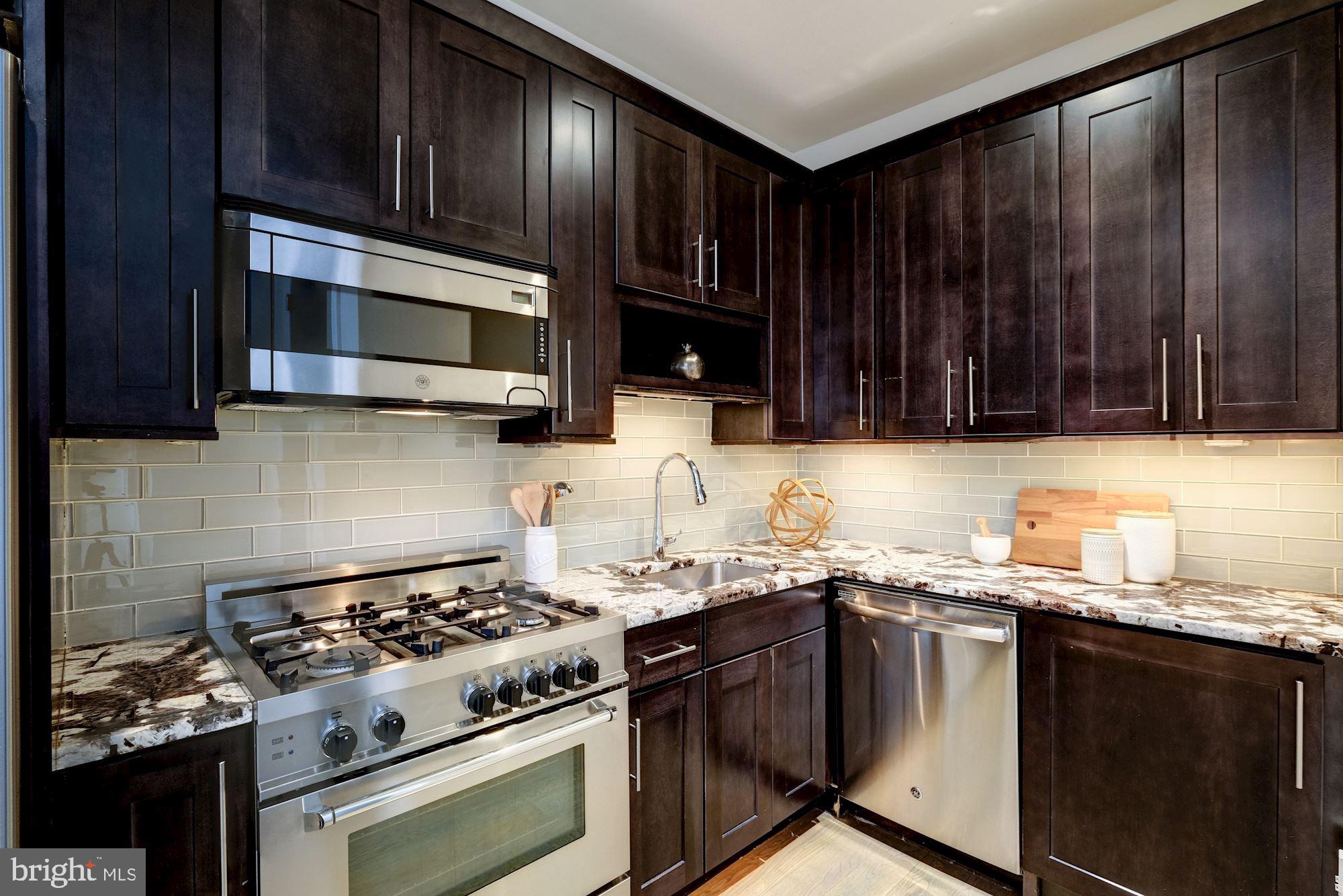 2009 Columbia Road Northwest, Unit 4 Washington, DC 20009 - Photo 9 of 18 Kitchen