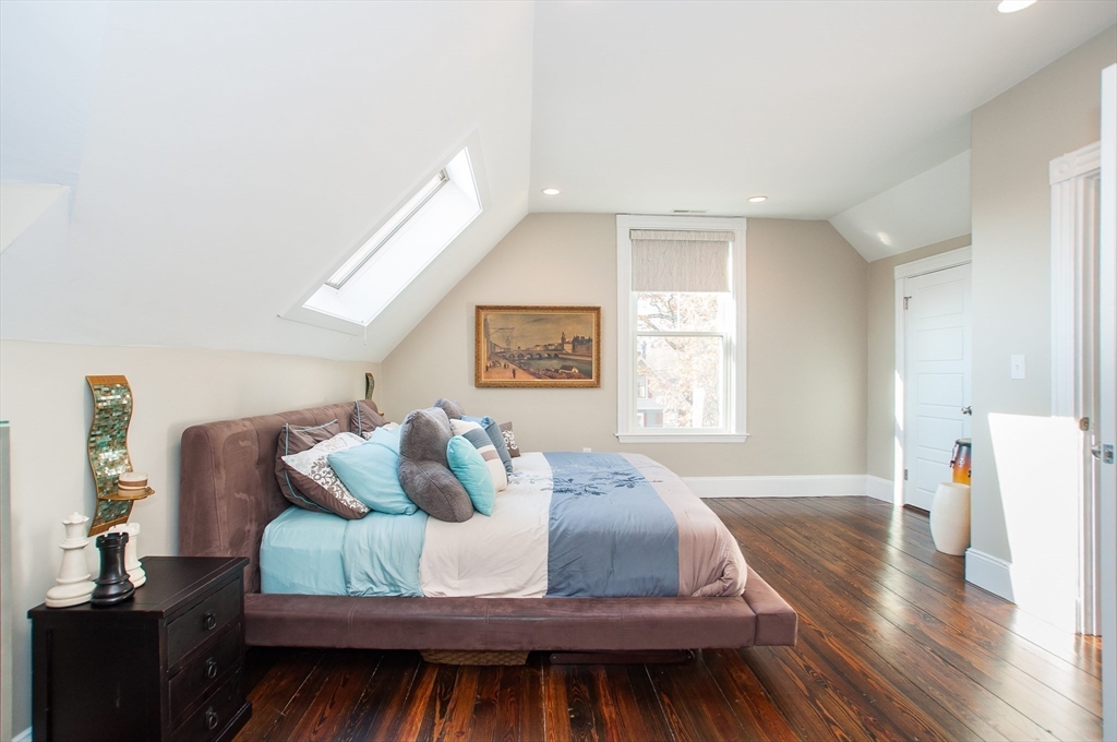 232 Melrose Street, Unit 2 Newton, MA 02466 - Photo 11 of 22