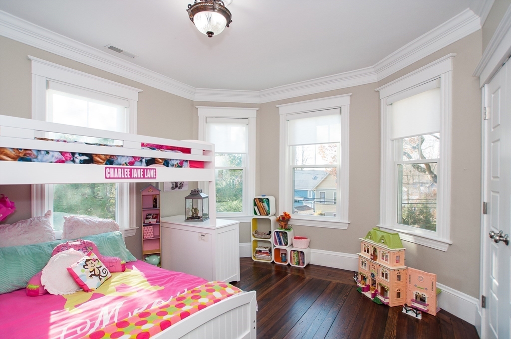 232 Melrose Street, Unit 2 Newton, MA 02466 - Photo 16 of 22