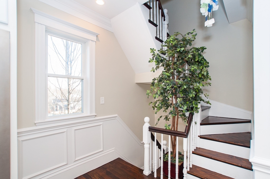 232 Melrose Street, Unit 2 Newton, MA 02466 - Photo 17 of 22