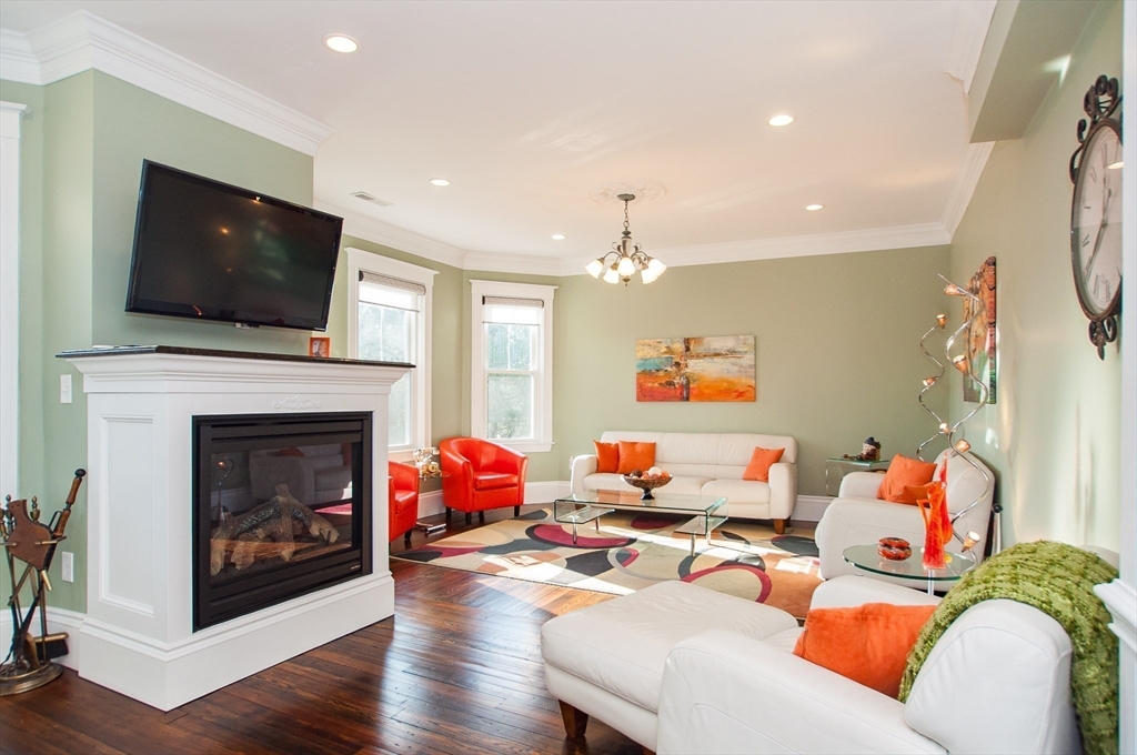 232 Melrose Street, Unit 2 Newton, MA 02466 - Photo 8 of 22