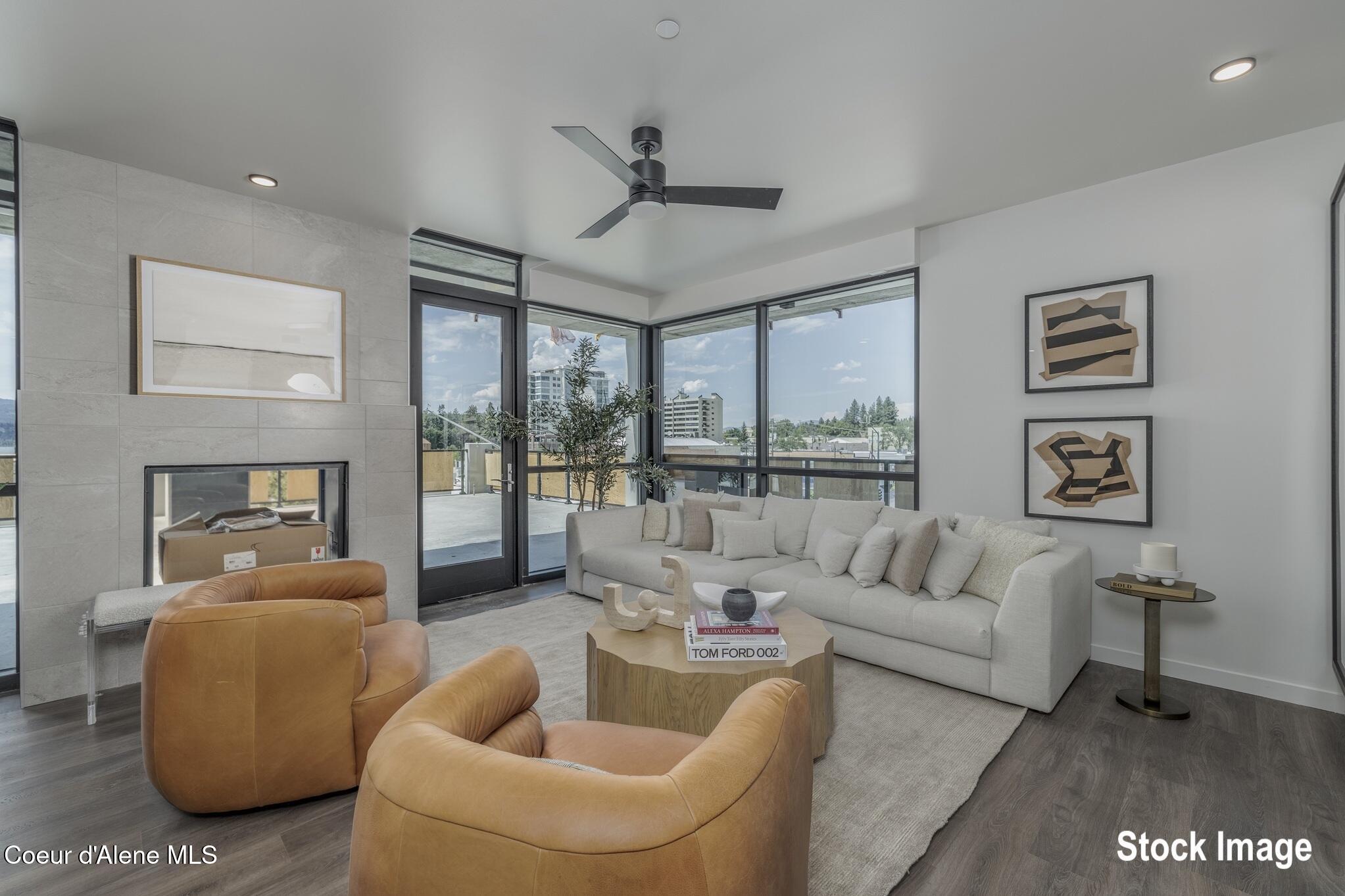 116 South 3rd Street, Unit 904 Coeur D'Alene, ID 83814 - Photo 8 of 45 5 Living Unit 401 Stock Photo