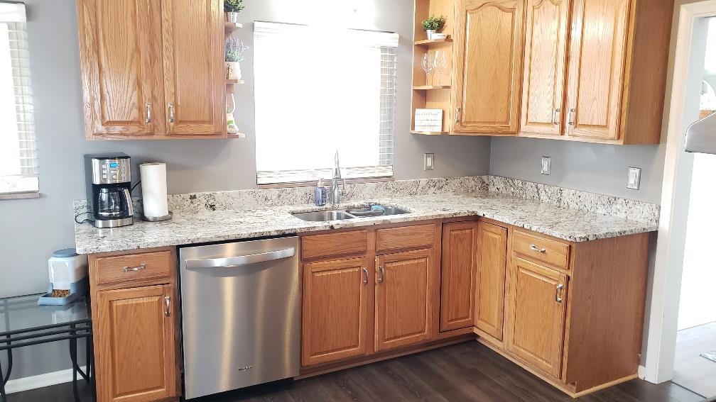 16167 Reedmere Street Franklin, MI 48025 - Photo 8 of 20 50137339-BE1023CC-617C-46E0-B9AA-5197C81A1EF5.JPG