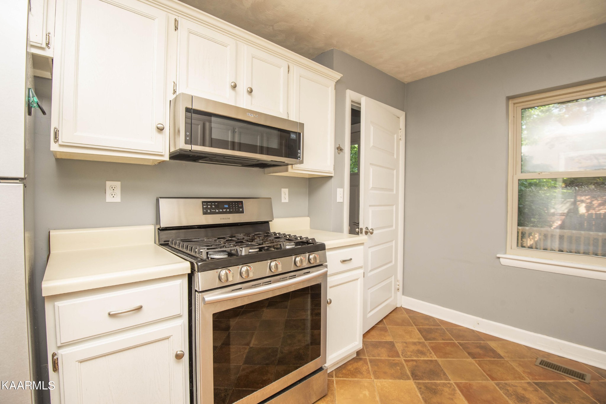 1842 Ramsay Street Alcoa, TN 37701 - Photo 14 of 44 Gallery Image 14