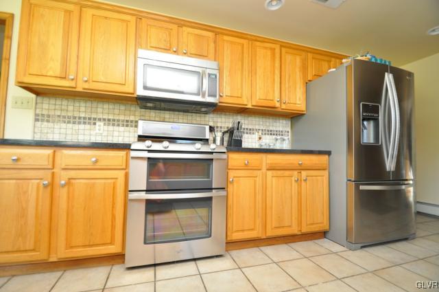 2385 Heffner Road Fogelsville, PA 18051 - Photo 9 of 32 Gallery Image 9