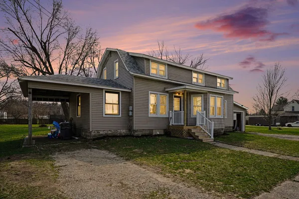 $190,000 | 229 Union Street, Lawton, MI 49065
