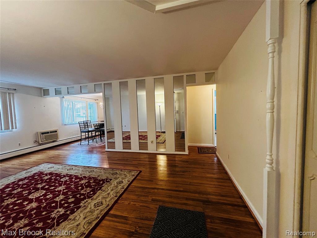4113 Telegraph Road, Unit B117 Bloomfield Hills, MI 48302 - Photo 3 of 28