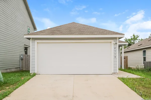 $1,800 | 4110 Cross Current, San Antonio, TX 78223