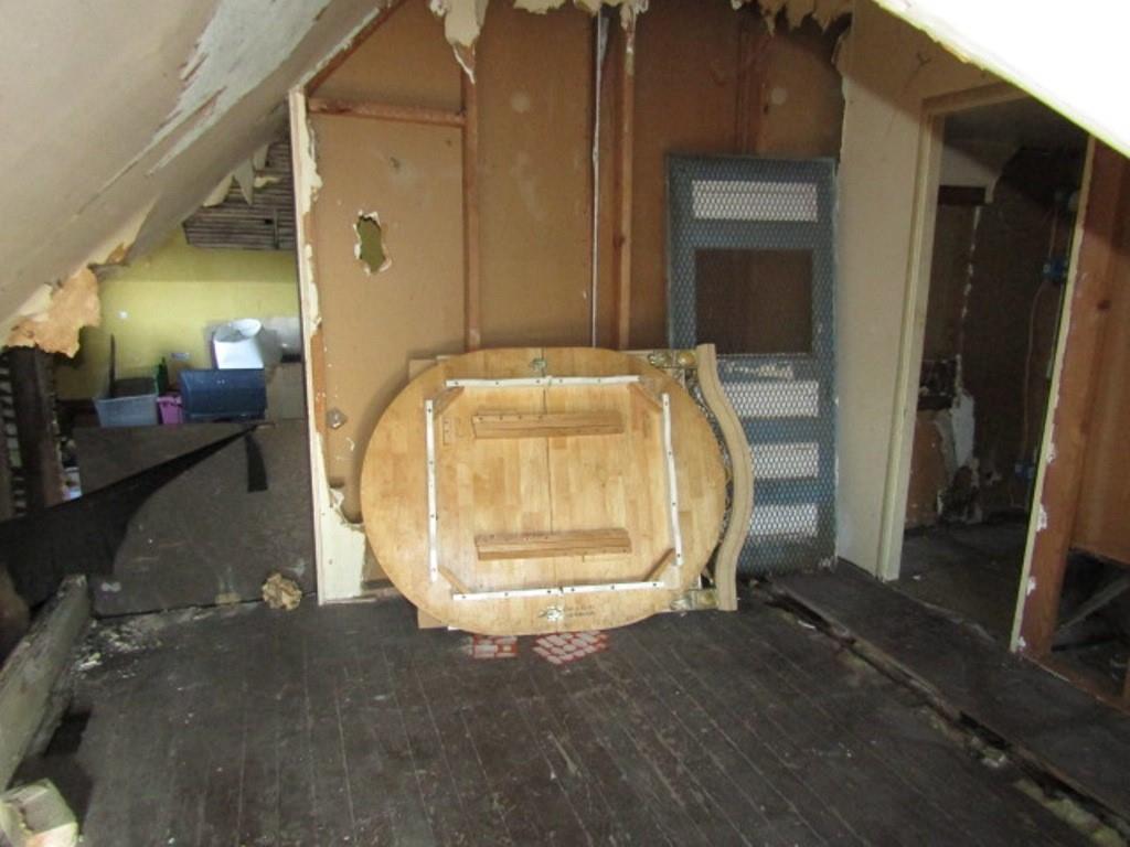 501 9th Street Freedom, PA 15042 - Photo 25 of 25 a view of a livingroom with furniture