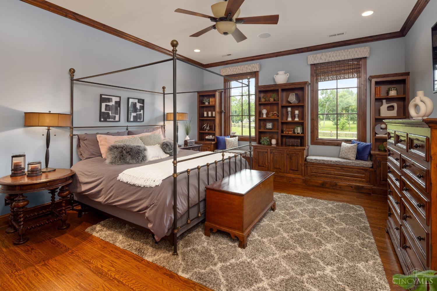 5900 Park Road Cincinnati, OH 45243 - Photo 22 of 50 Second floor bedroom (18’ X 15’) There are 4 ensuite bedrooms located on the second floor. Two of the four bedrooms are 18’ X 15’ and have adjoining luxury bathrooms with showers and large walk-in closets. The finished ceiling heights of all second floor bedrooms is 9’.