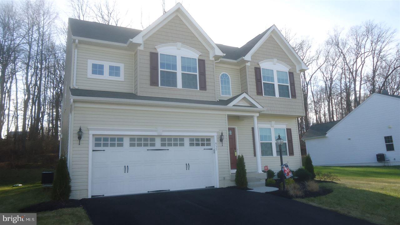 937 Countryside Road, Unit LR Seven Valleys, PA 17360 - Photo 1 of 8 Gallery Image 1