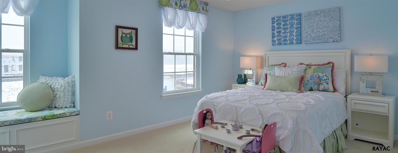 937 Countryside Road, Unit LR Seven Valleys, PA 17360 - Photo 6 of 8 Gallery Image 6