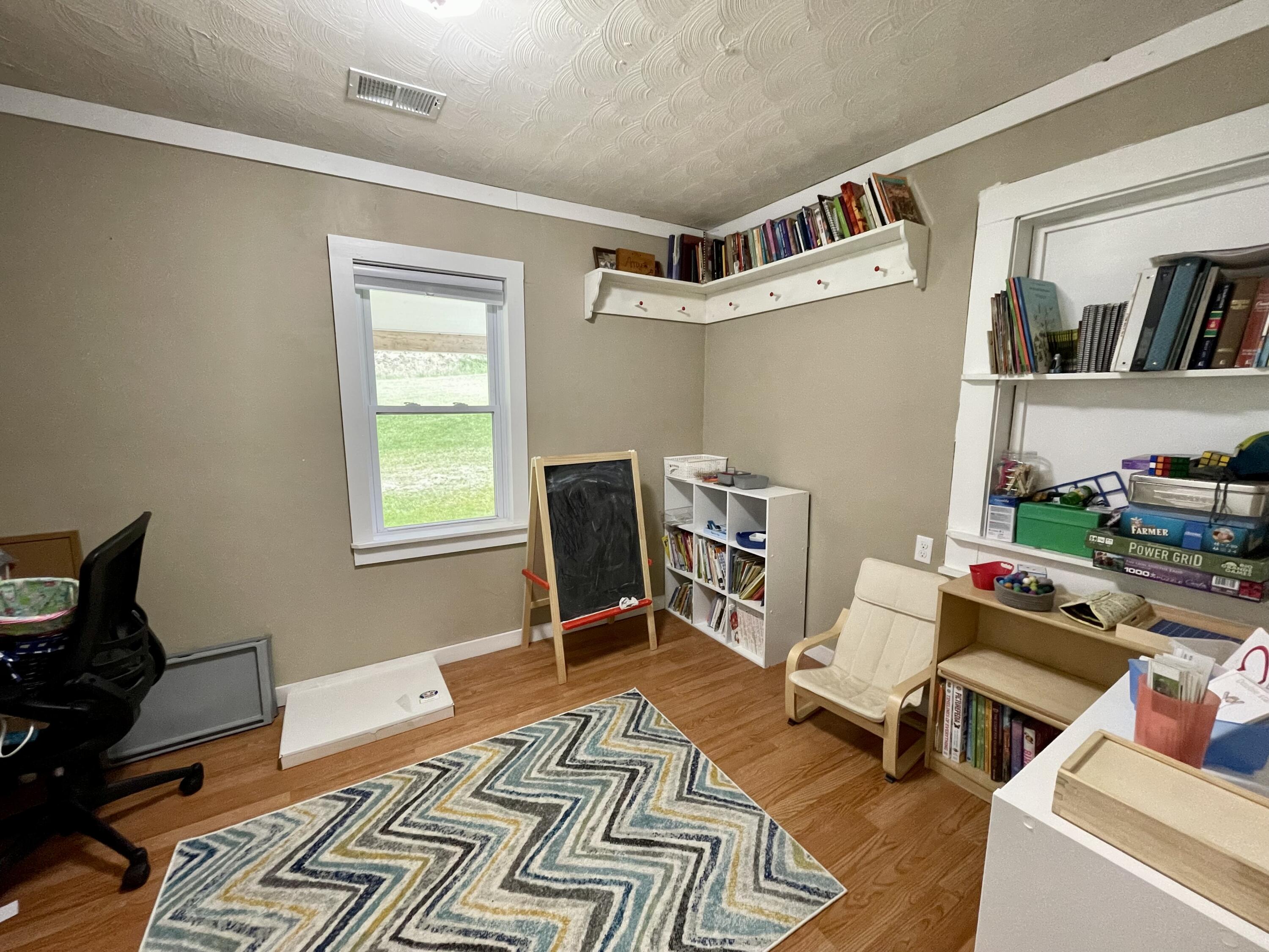 2176 Rouse Branch Road Liberty, KY 42539 - Photo 6 of 21 IMG_4997