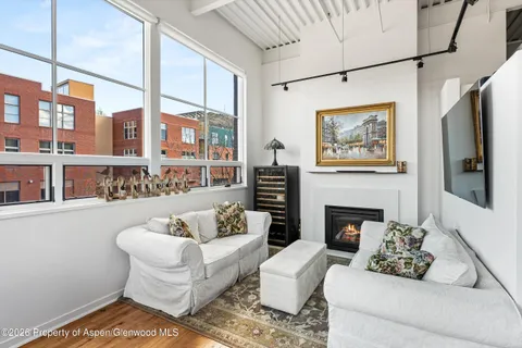 $1,395,000 | 361 Robinson Street, Unit 208, Basalt, CO 81621