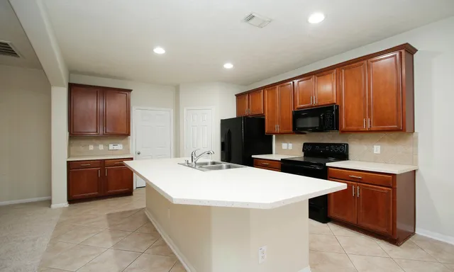 $2,250 | 11 Aquiline Oaks Place, The Woodlands, TX 77382