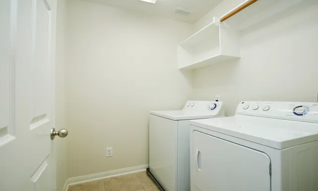 $2,250 | 11 Aquiline Oaks Place, The Woodlands, TX 77382