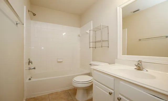 $2,250 | 11 Aquiline Oaks Place, The Woodlands, TX 77382