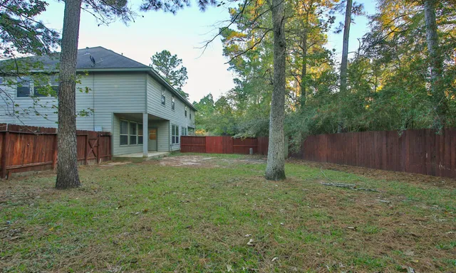 $2,250 | 11 Aquiline Oaks Place, The Woodlands, TX 77382