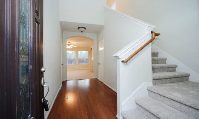 $2,250 | 11 Aquiline Oaks Place, The Woodlands, TX 77382