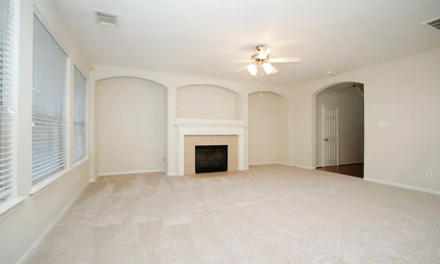 $2,250 | 11 Aquiline Oaks Place, The Woodlands, TX 77382