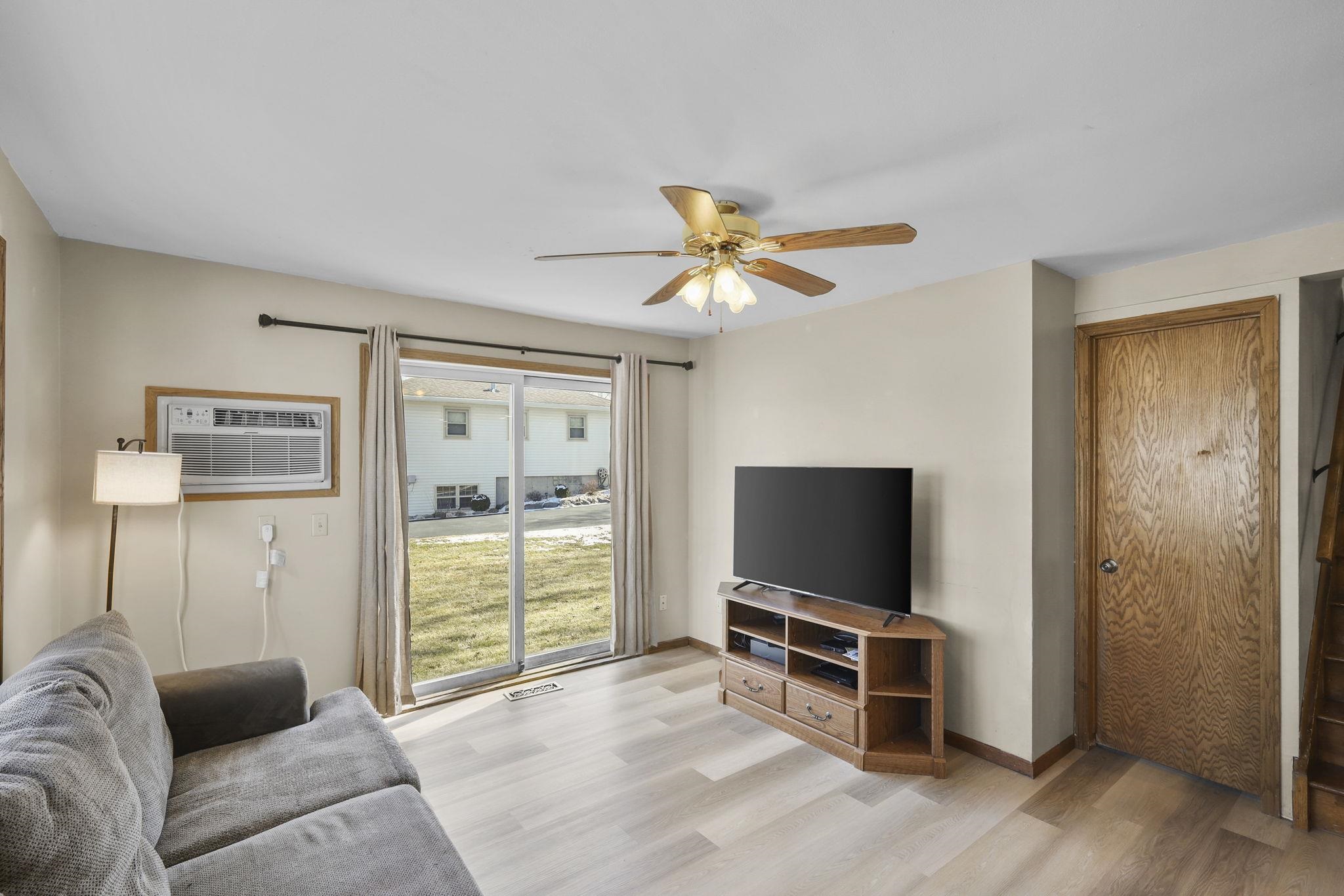 111 West Main Street Dane, WI 53529 - Photo 11 of 39