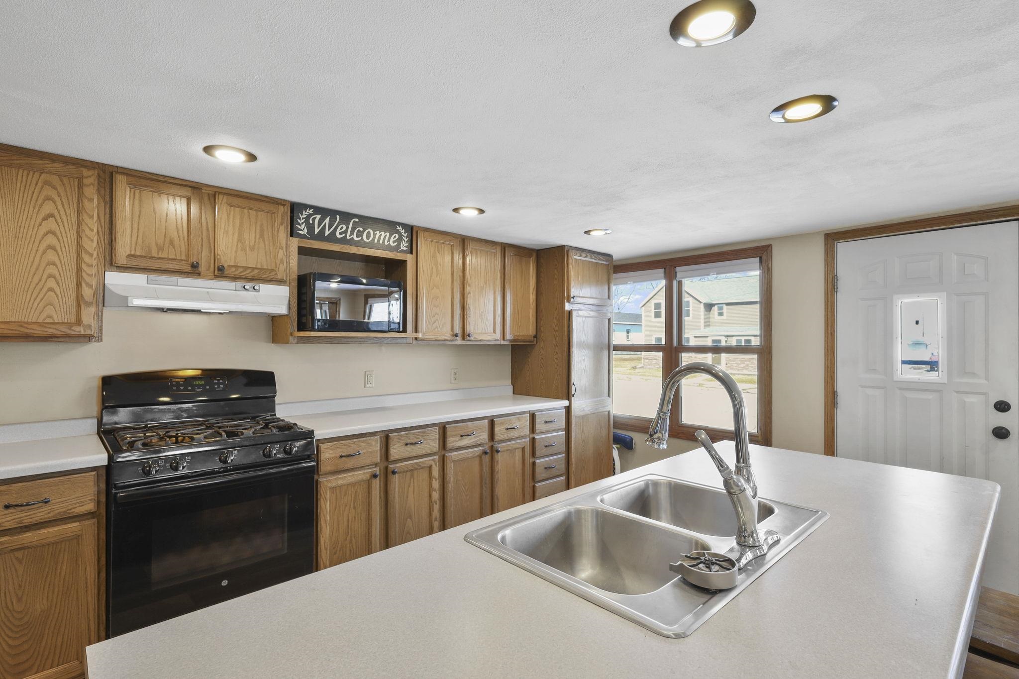 111 West Main Street Dane, WI 53529 - Photo 21 of 39