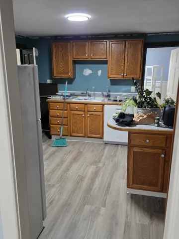 $1,750 | 8 Racicot Avenue, Unit 2, Webster, MA 01570