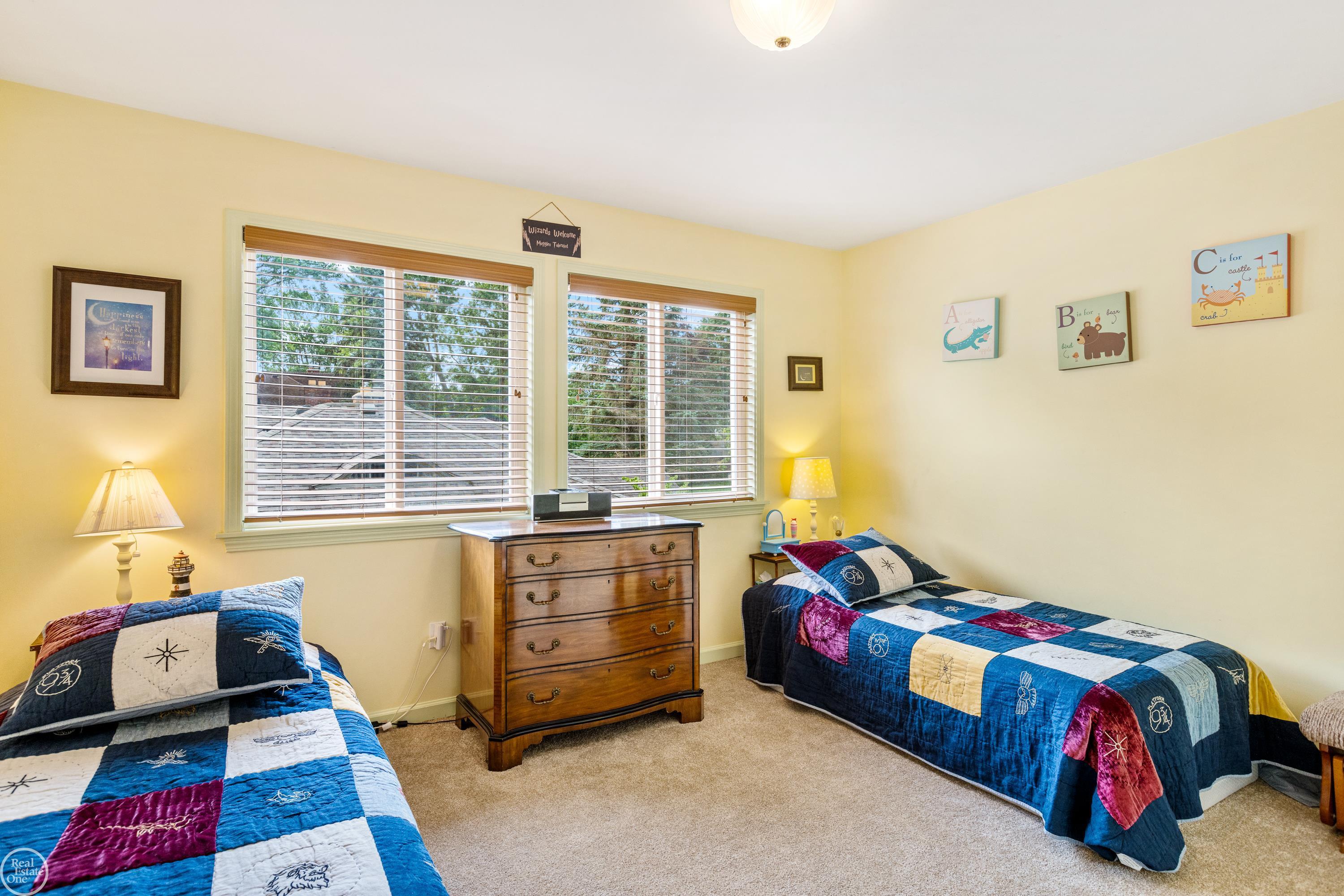 930 Barrington Road Grosse Pointe, MI 48230 - Photo 19 of 40 50130173-8E10CC89-BD5A-4F76-9FFC-FBA0846D6B80.JPG