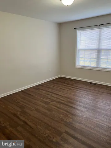 $1,500 | 189 Neptune Way, Bunker Hill, WV 25413