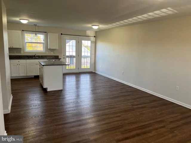 $1,500 | 189 Neptune Way, Bunker Hill, WV 25413