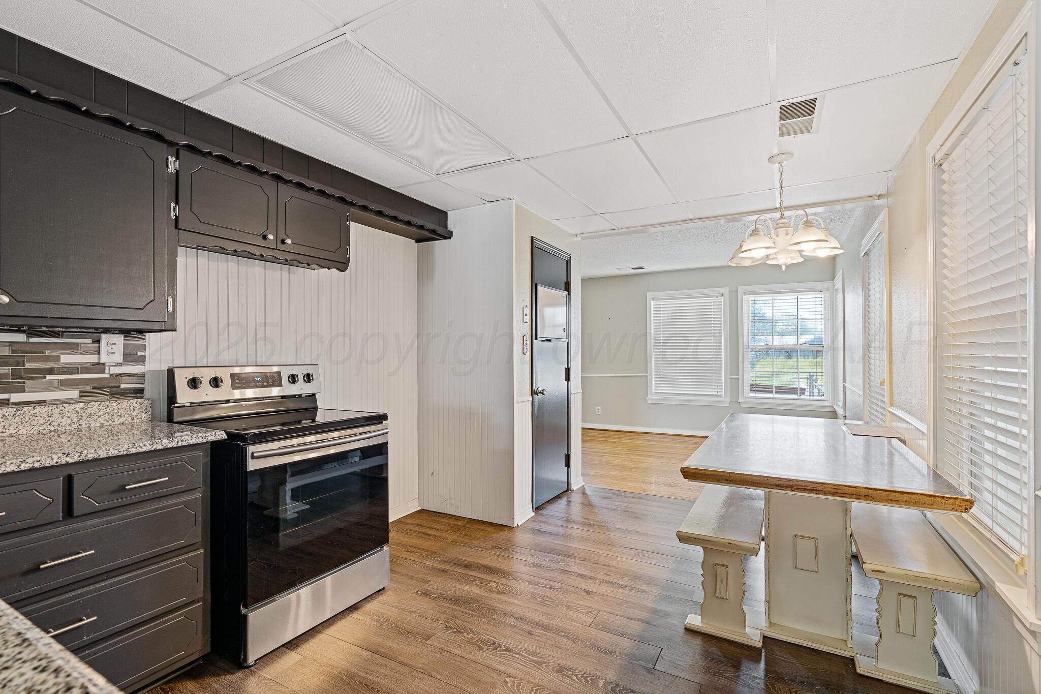 4103 Cline Road Amarillo, TX 79110 - Photo 8 of 18 Kitchen View 3