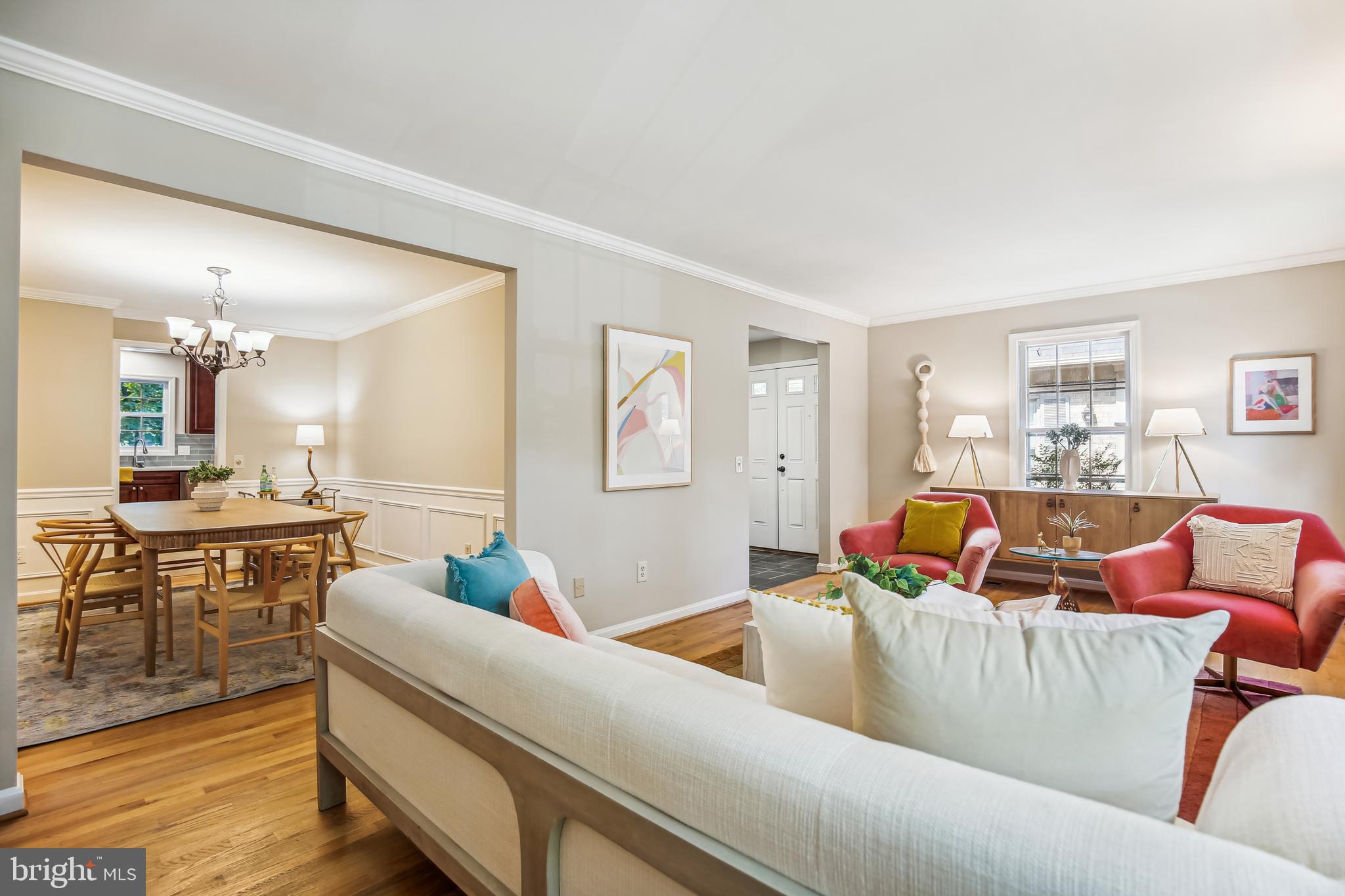 4508 4th Road North Arlington, VA 22203 - Photo 21 of 48 Living Room