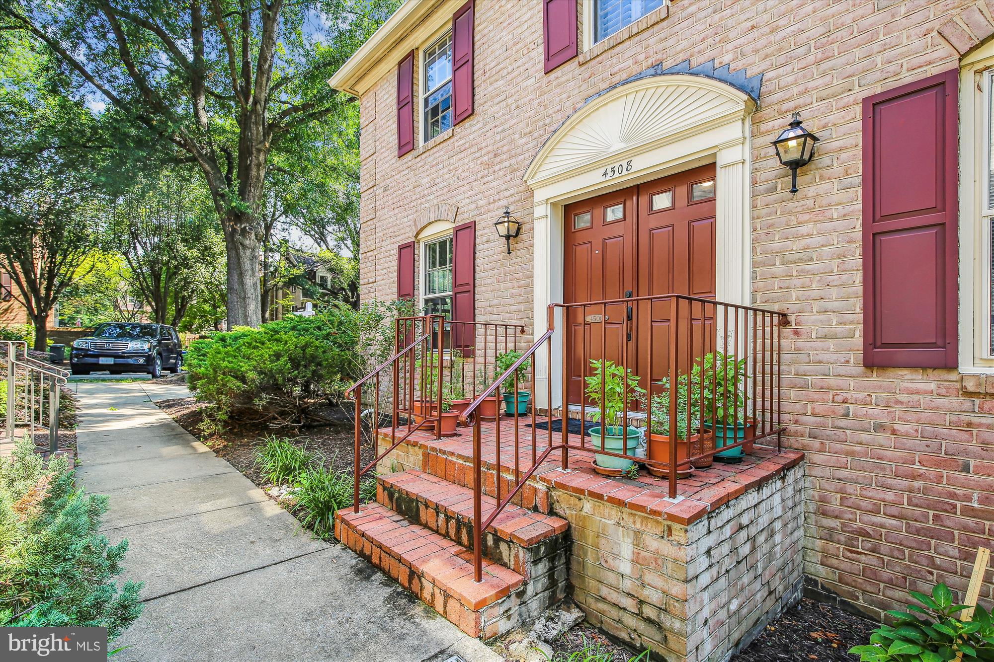 4508 4th Road North Arlington, VA 22203 - Photo 4 of 48 Front Door