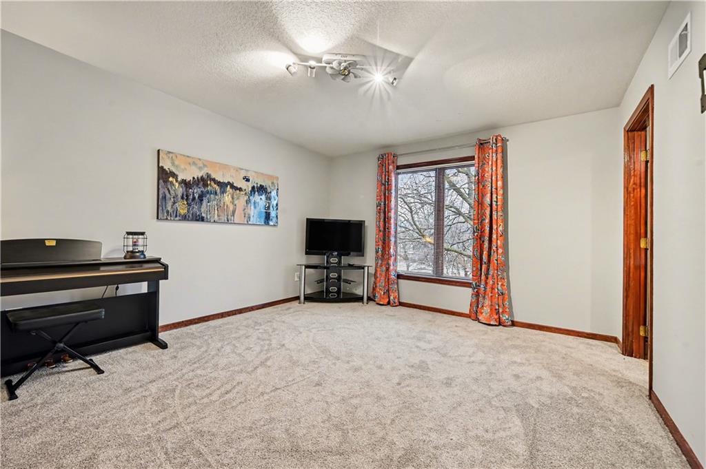 6113 North Mattox Road Kansas City, MO 64151 - Photo 27 of 45